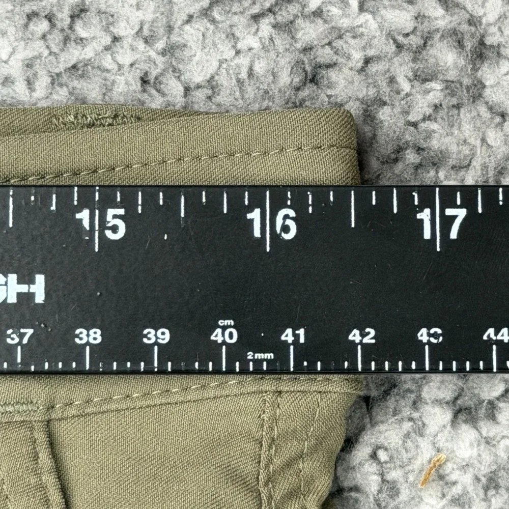 Gerry Men's W33xL27 Khaki Cargo Pants Outdoor Zip Pockets Hiking Camping Utility